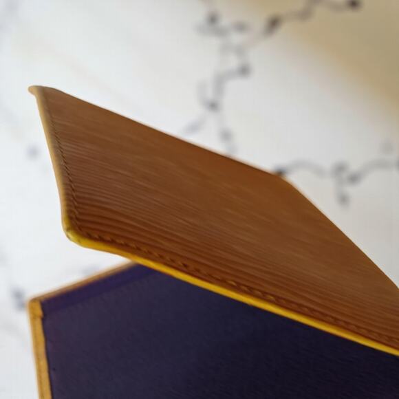 Louis Vuitton Marco Epi Leather Bifold Wallet Yellow - Picture 9 of 14